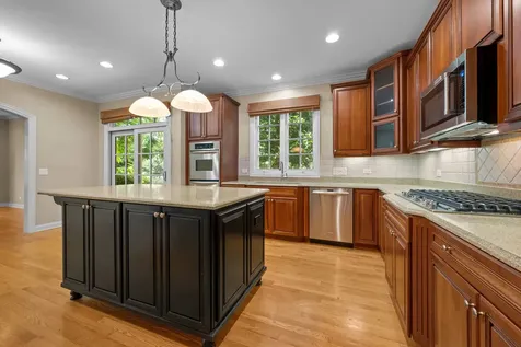 130 South Bradford Court Lake Forest IL 60045