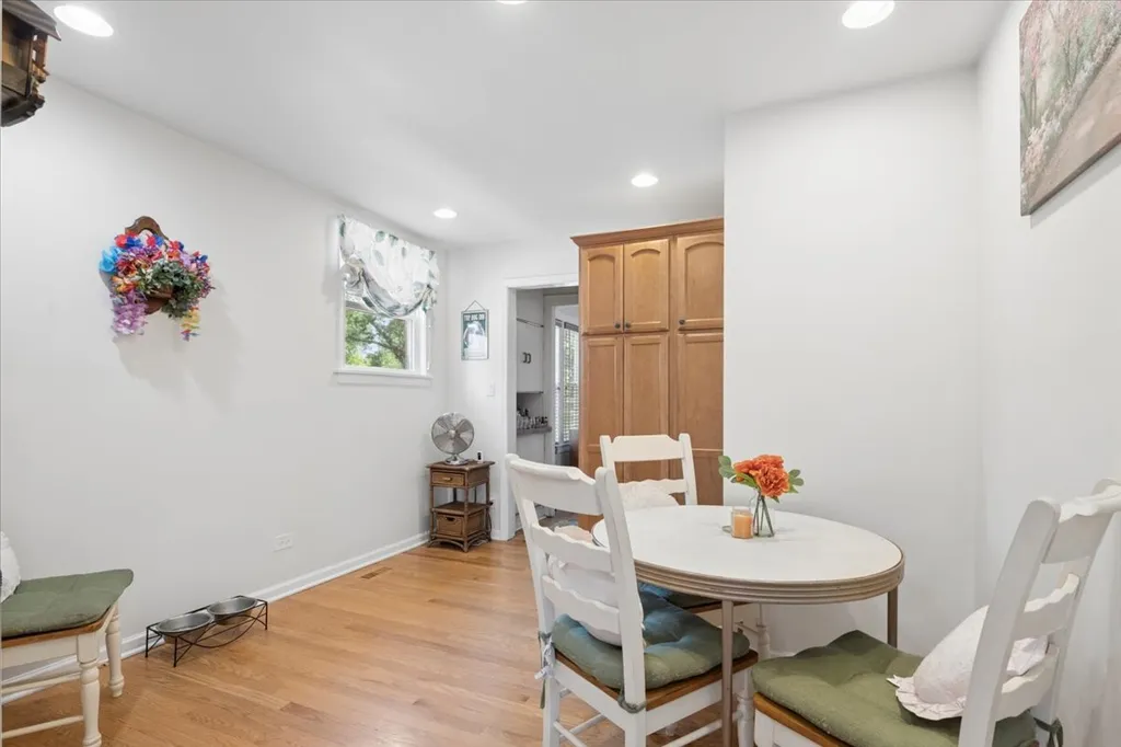 6830 West Imlay Street Chicago IL 60631