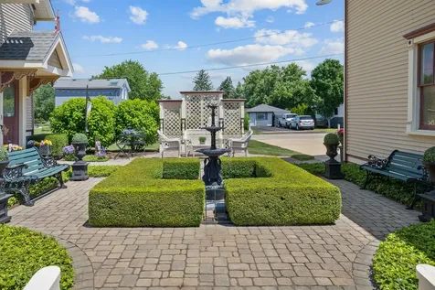 325 N State Street Marengo IL 60152