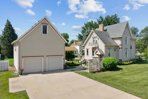 325 N State Street Marengo IL 60152