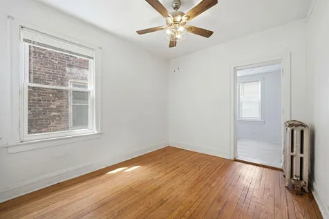 7806 South Cregier Avenue Chicago IL 60649