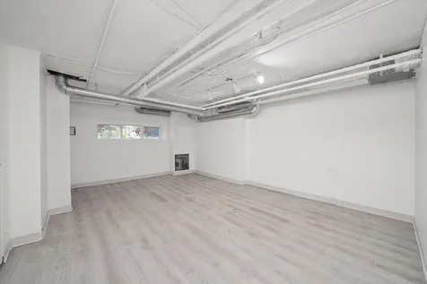7806 South Cregier Avenue Chicago IL 60649