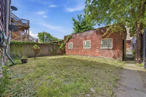 7806 South Cregier Avenue Chicago IL 60649