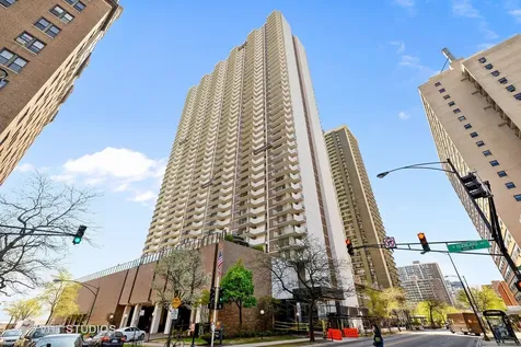 6033 North Sheridan Road Chicago IL 60660
