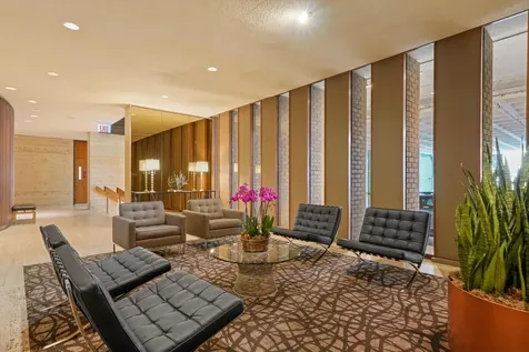 6033 North Sheridan Road Chicago IL 60660