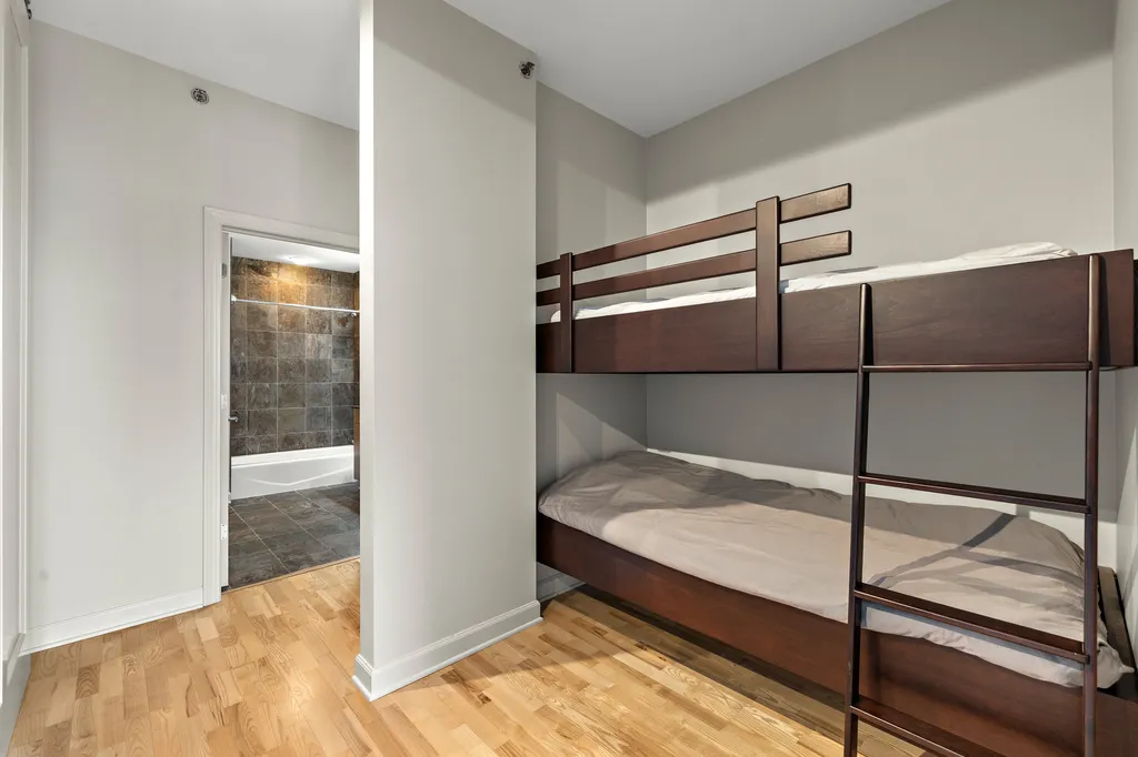 1211 South Prairie Avenue Chicago IL 60605