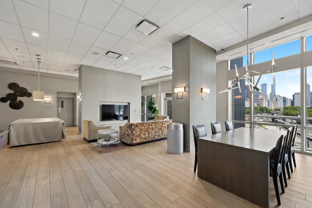 1211 South Prairie Avenue Chicago IL 60605
