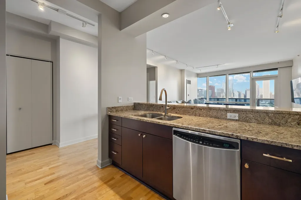 1211 South Prairie Avenue Chicago IL 60605