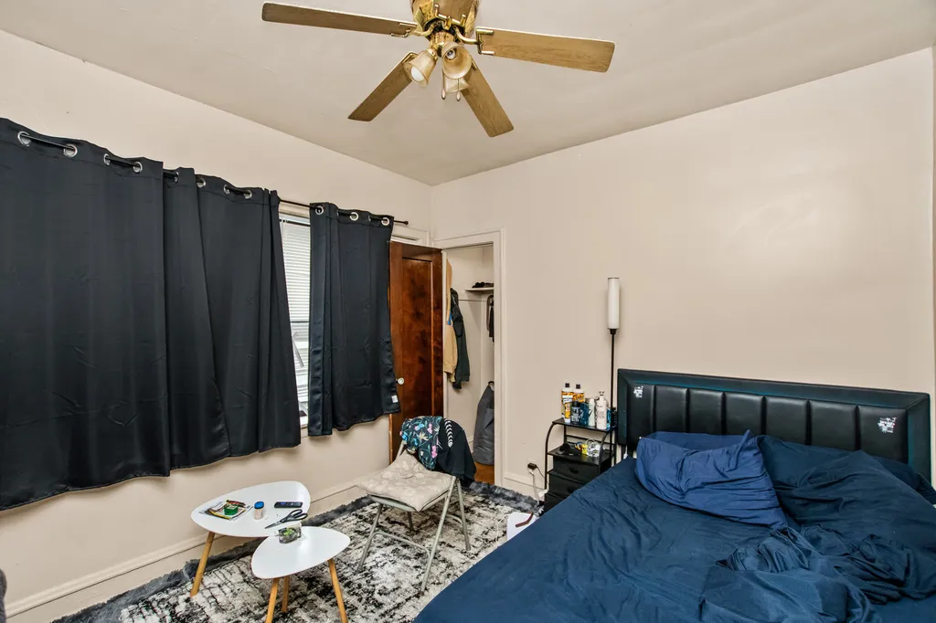 7918 South Champlain Avenue Chicago IL 60619