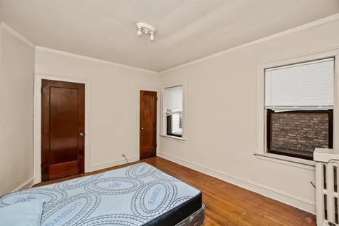 7918 South Champlain Avenue Chicago IL 60619