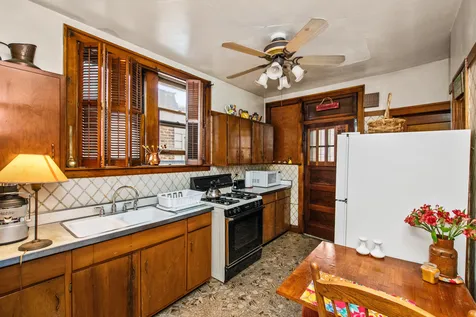 7918 South Champlain Avenue Chicago IL 60619
