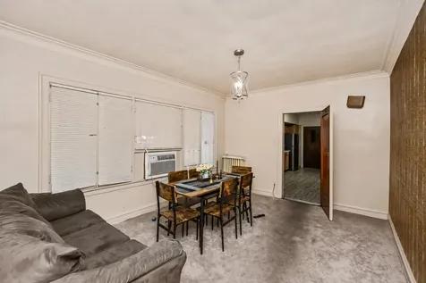 7918 South Champlain Avenue Chicago IL 60619