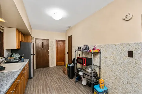 7918 South Champlain Avenue Chicago IL 60619