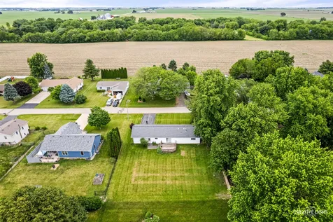 285 East Legner Street Leland IL 60531