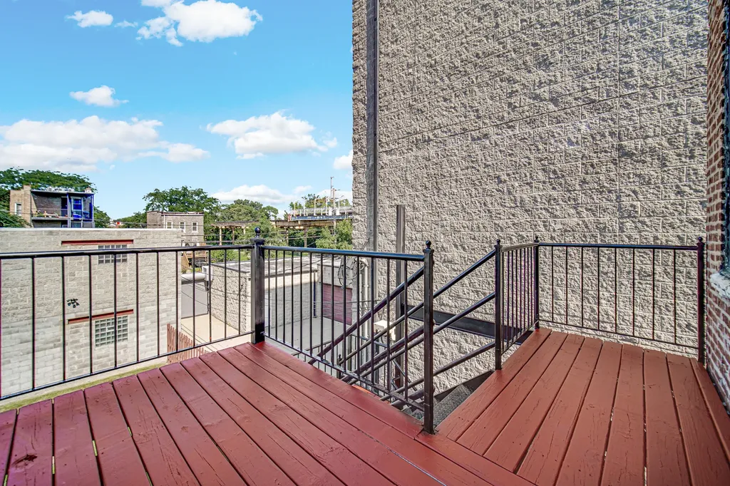 4016 South Indiana Avenue Chicago IL 60653