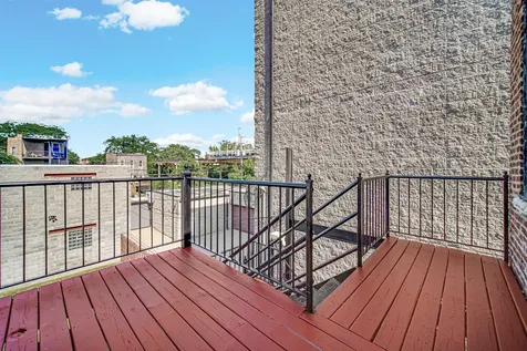 4016 South Indiana Avenue Chicago IL 60653