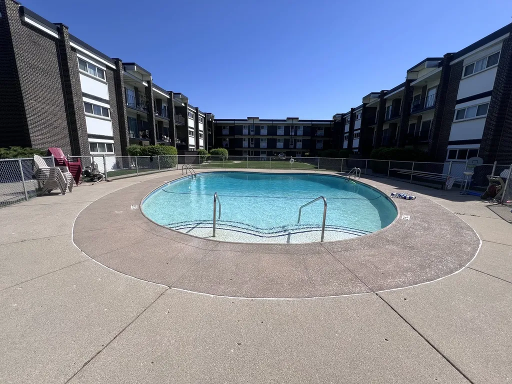10125 Cherry Parkway Skokie IL 60076