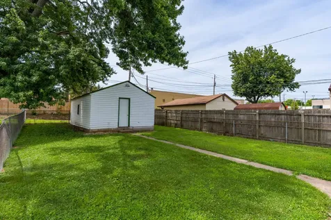 1824 39TH Street Rock Island IL 61201