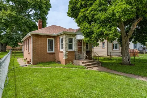 1824 39TH Street Rock Island IL 61201