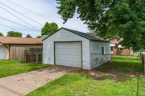 1824 39TH Street Rock Island IL 61201