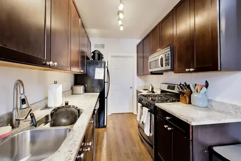 2044 North Winchester Avenue Chicago IL 60614
