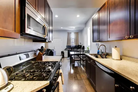 2044 North Winchester Avenue Chicago IL 60614