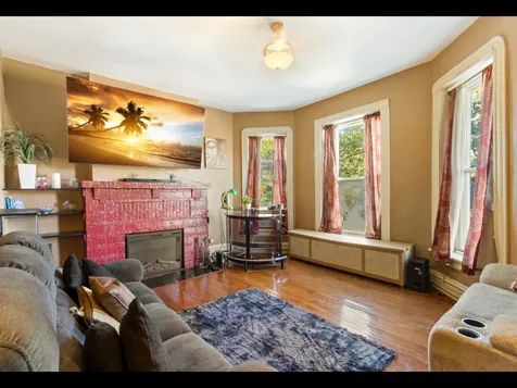 441 East 42nd Street Chicago IL 60653