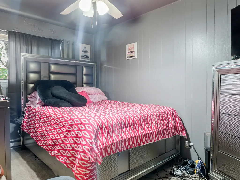 18W133 Kirkland Lane Villa Park IL 60181