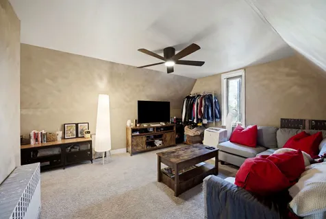 41 Hamilton Avenue Elgin IL 60123