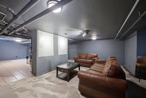 41 Hamilton Avenue Elgin IL 60123