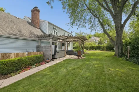 102 Azalea Road Frankfort IL 60423