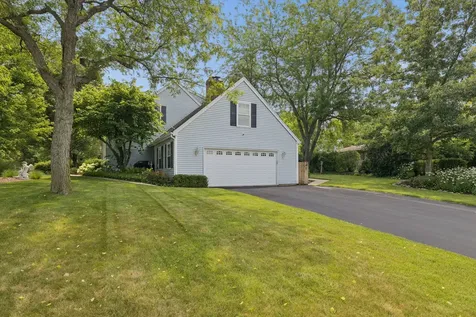 102 Azalea Road Frankfort IL 60423