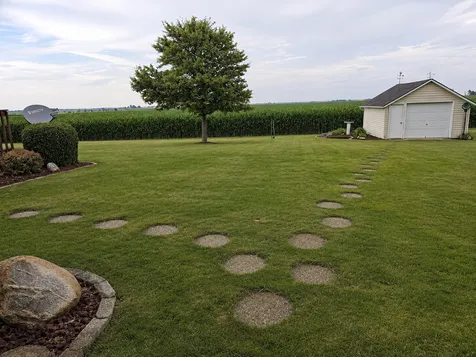 2930 North 1200 E. Road Clifton IL 60927