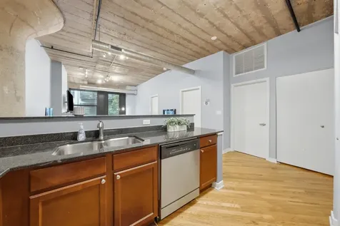 1111 West 14th Place Chicago IL 60608