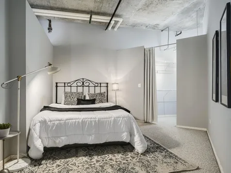 933 West Van Buren Street Chicago IL 60607