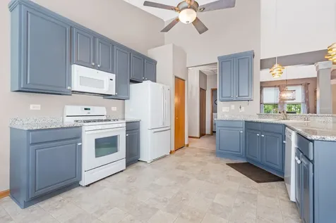 1715 Wintercrest Court Shorewood IL 60404