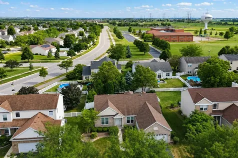 1715 Wintercrest Court Shorewood IL 60404