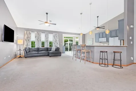 1715 Wintercrest Court Shorewood IL 60404
