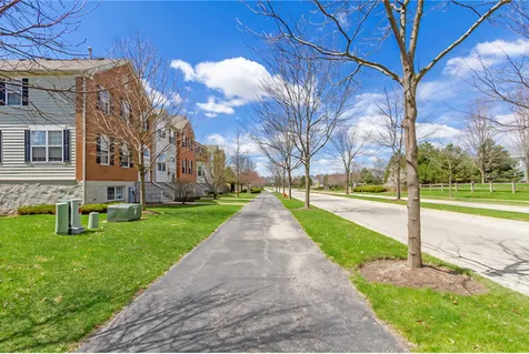 208 Comstock Drive Elgin IL 60124