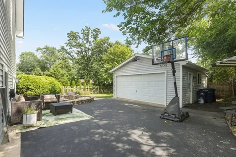 941 Greenwood Avenue Deerfield IL 60015
