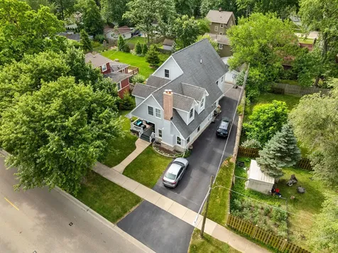 941 Greenwood Avenue Deerfield IL 60015