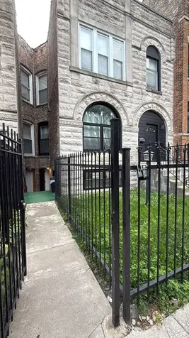 3261 West Fulton Boulevard Chicago IL 60624