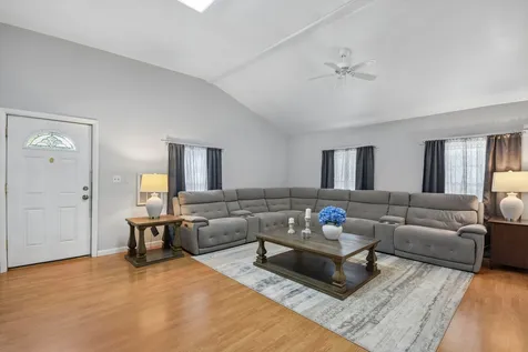 201 Laura Avenue Shorewood IL 60404