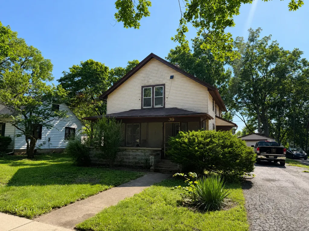 39 Park Street Oswego IL 60543
