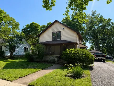39 Park Street Oswego IL 60543