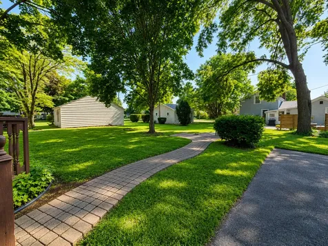 39 Park Street Oswego IL 60543