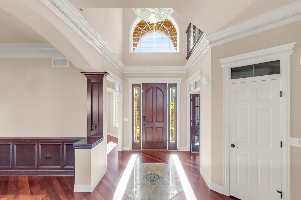 1948 Saddle Farm Lane Naperville IL 60564