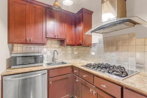 1948 Saddle Farm Lane Naperville IL 60564