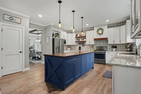 2989 Wagon Road Elgin IL 60124