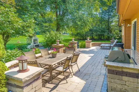 400 Bramble Lane Deer Park IL 60010